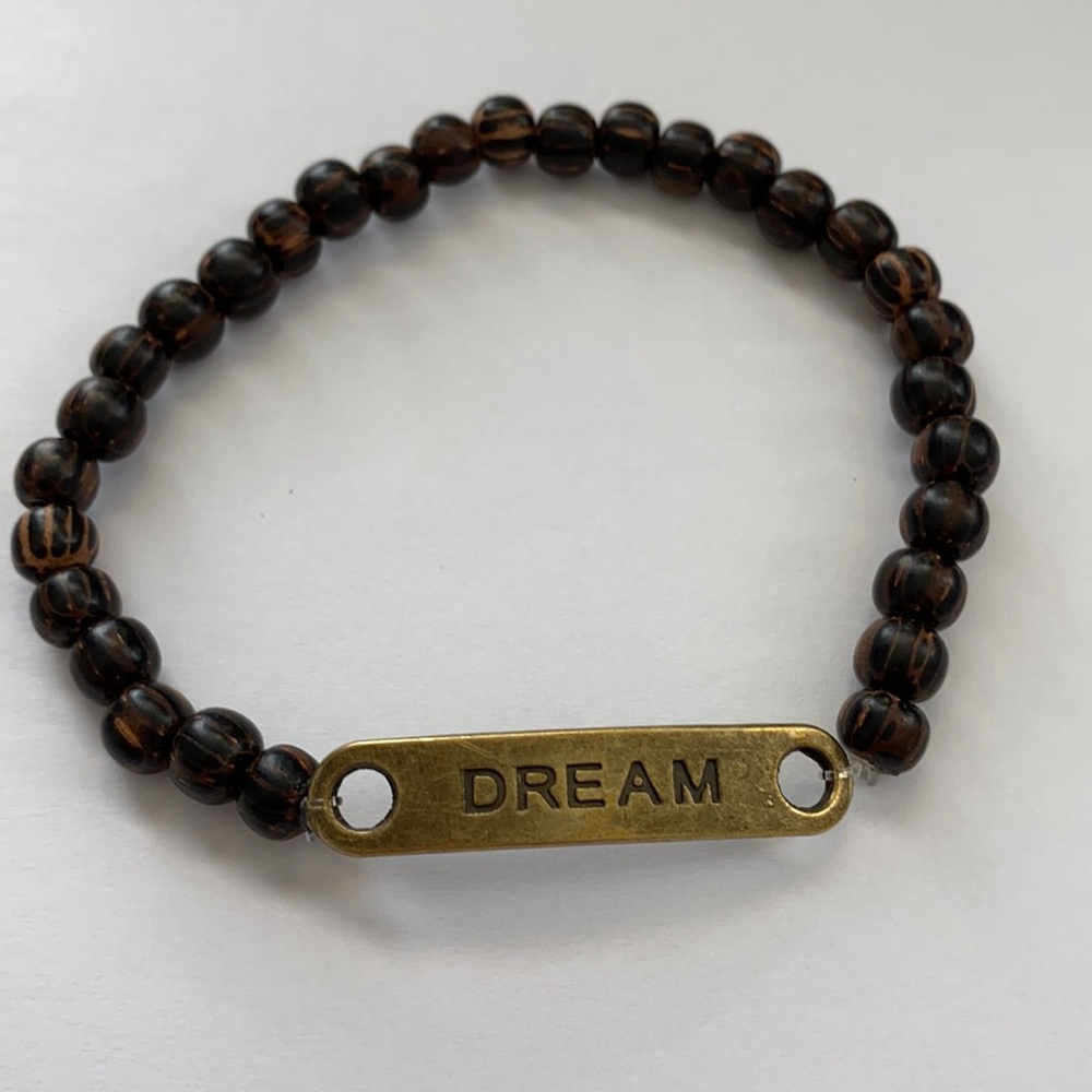 Beautiful Coconut Bead Dream Bracelet